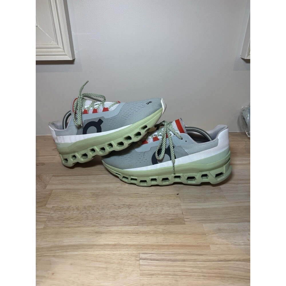 Size 10.5 - Cloudmonster Frost Acacia W